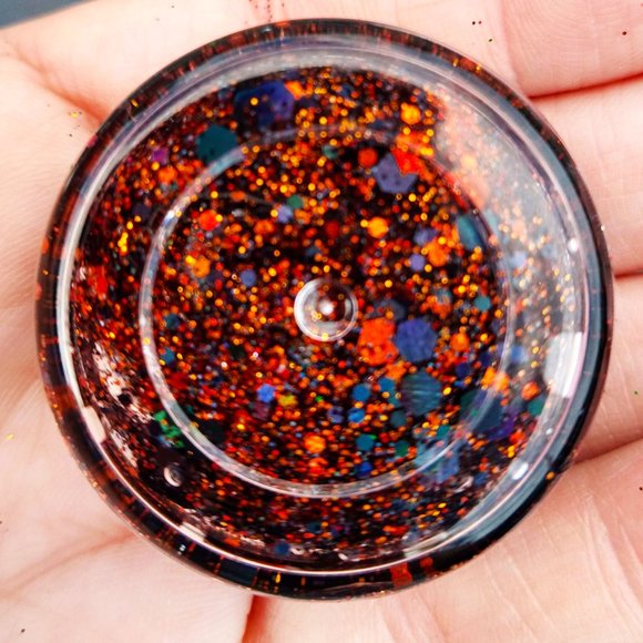 Alchemy Workshop Handmade Body Glitter Gel - Halloween Edition - Hallows (10ml) - Picture 4 of 9